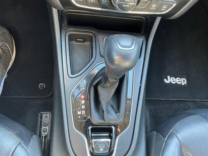 Jeep Cherokee Limited FWD 2019