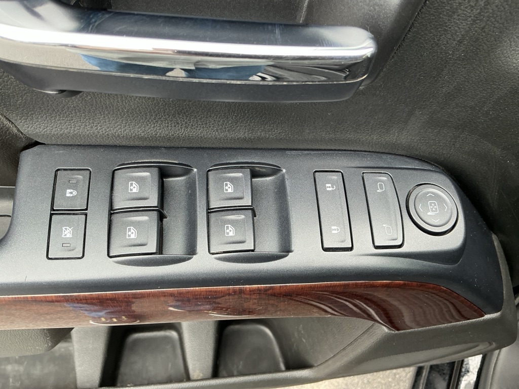 GMC Sierra 1500 SLE Crew Cab Short Box 4WD 2017 GMC Sierra 1500 SLE Crew Cab Short Box 4WD 2017