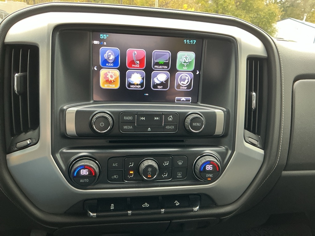 GMC Sierra 1500 SLE Crew Cab Short Box 4WD 2017 GMC Sierra 1500 SLE Crew Cab Short Box 4WD 2017