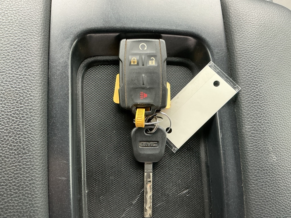 GMC Sierra 1500 SLE Crew Cab Short Box 4WD 2017 GMC Sierra 1500 SLE Crew Cab Short Box 4WD 2017