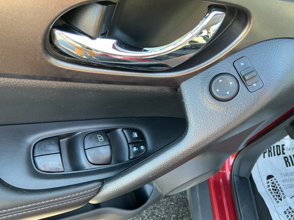 Nissan Rogue S AWD 2016 Nissan Rogue S AWD 2016