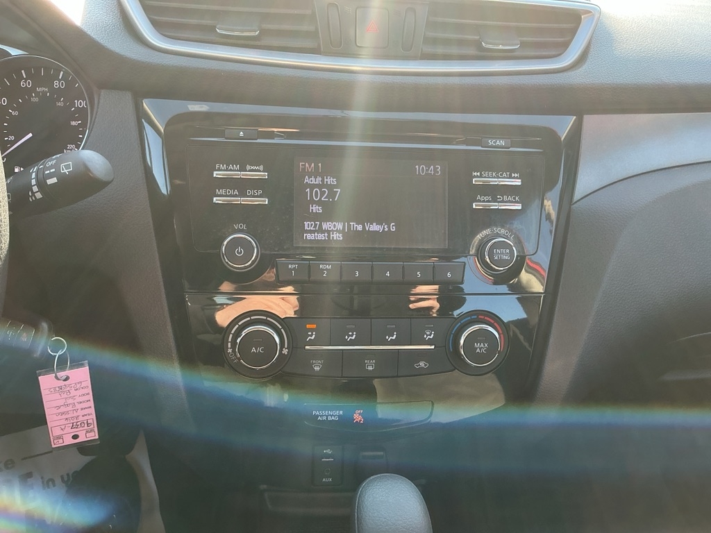 Nissan Rogue S AWD 2016 Nissan Rogue S AWD 2016