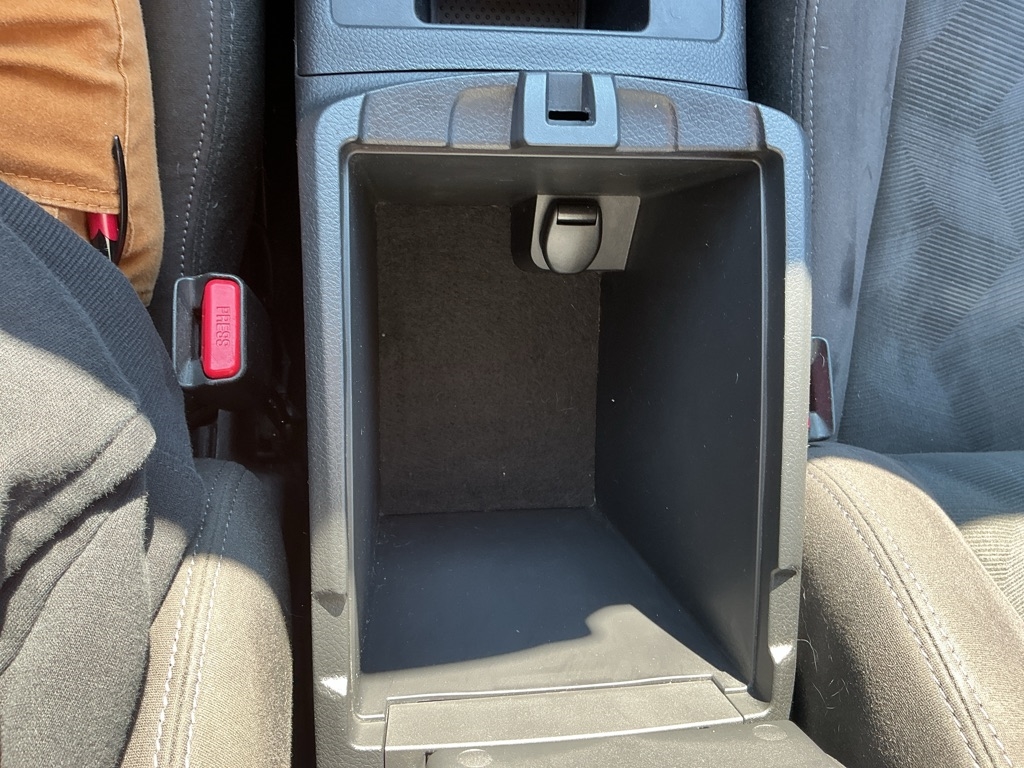 Nissan Rogue S AWD 2016 Nissan Rogue S AWD 2016