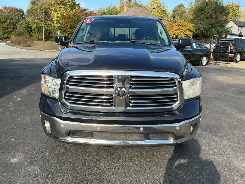 RAM 1500 SLT Crew Cab SWB 4WD 2015 RAM 1500 SLT Crew Cab SWB 4WD 2015