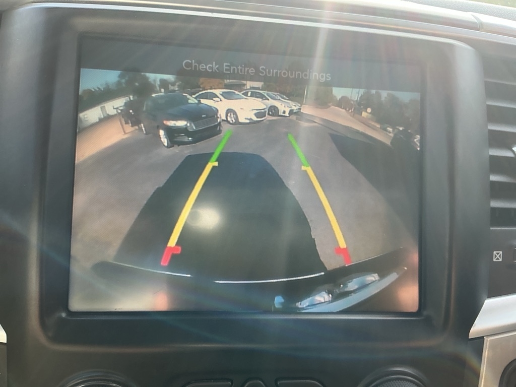 RAM 1500 SLT Crew Cab SWB 4WD 2015 RAM 1500 SLT Crew Cab SWB 4WD 2015