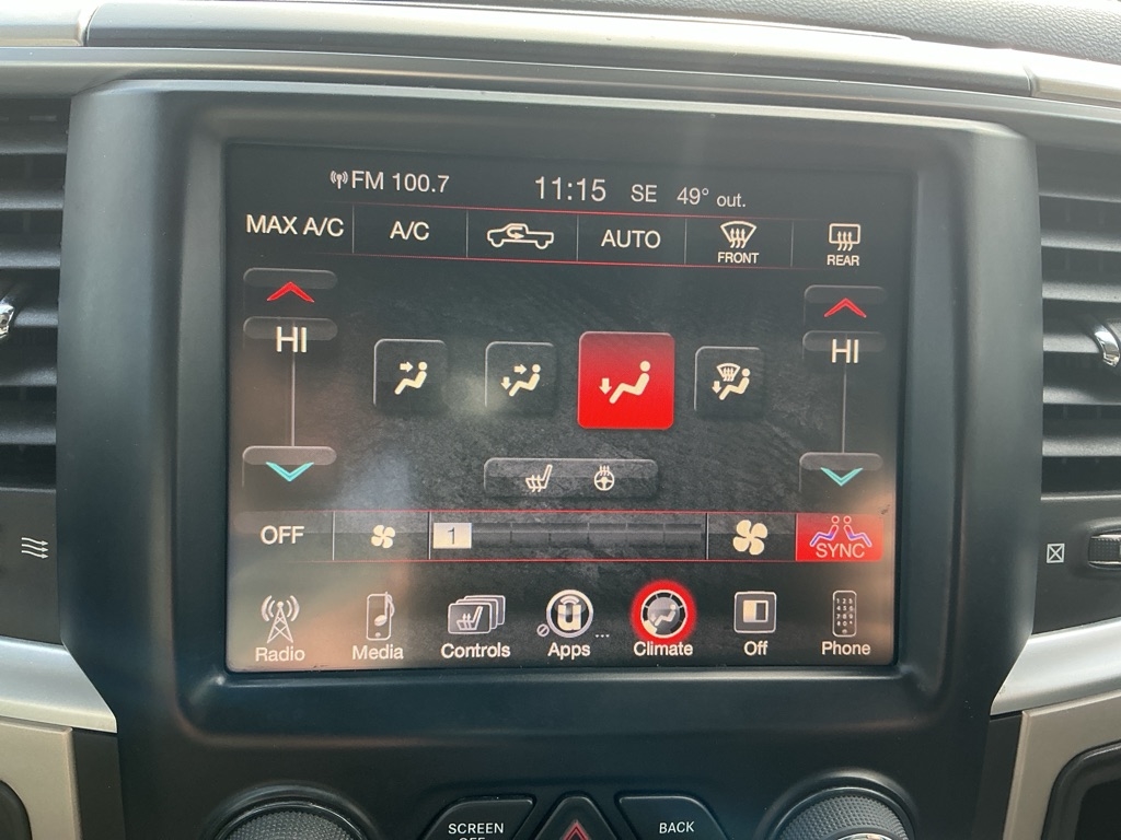 RAM 1500 SLT Crew Cab SWB 4WD 2015 RAM 1500 SLT Crew Cab SWB 4WD 2015