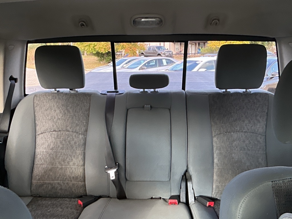 RAM 1500 SLT Crew Cab SWB 4WD 2015 RAM 1500 SLT Crew Cab SWB 4WD 2015