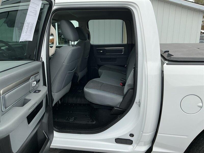 RAM 1500 Classic Tradesman Crew Cab SWB 4WD 2019