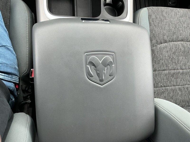 RAM 1500 Classic Tradesman Crew Cab SWB 4WD 2019