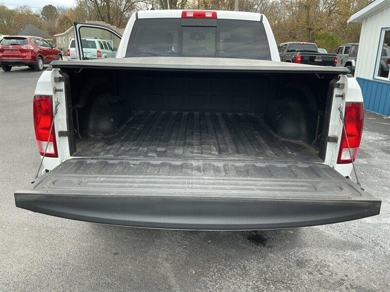 RAM 1500 Classic Tradesman Crew Cab SWB 4WD 2019