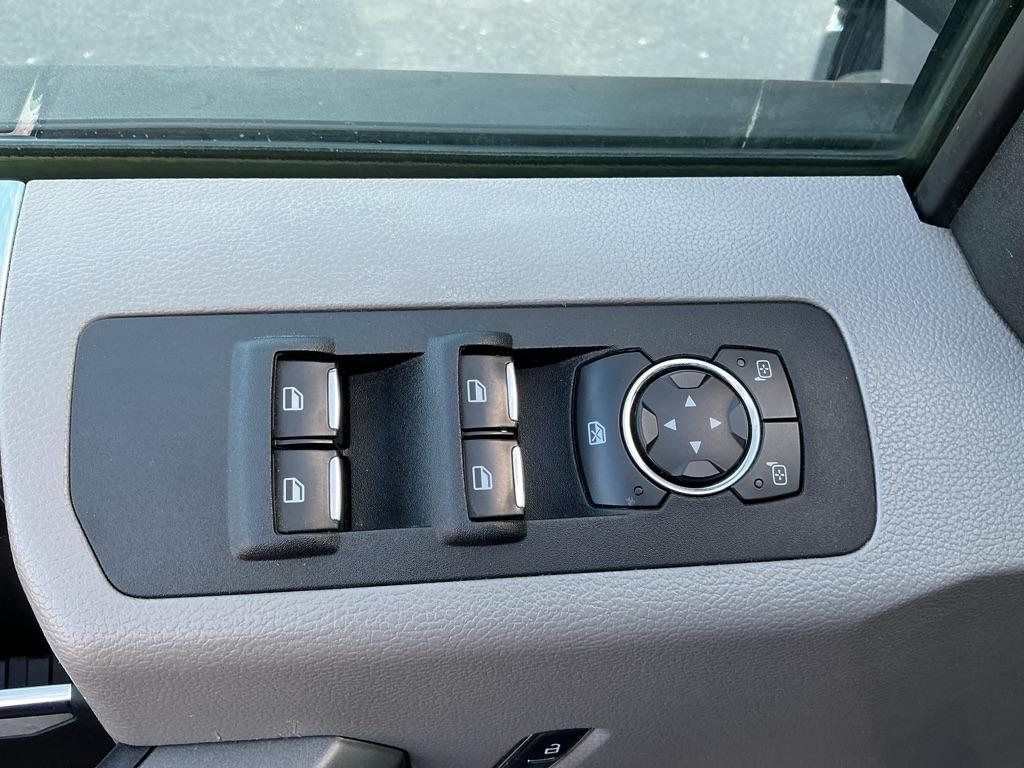 Ford F-150 XL SuperCrew 5.5-ft. Bed 4WD 2016