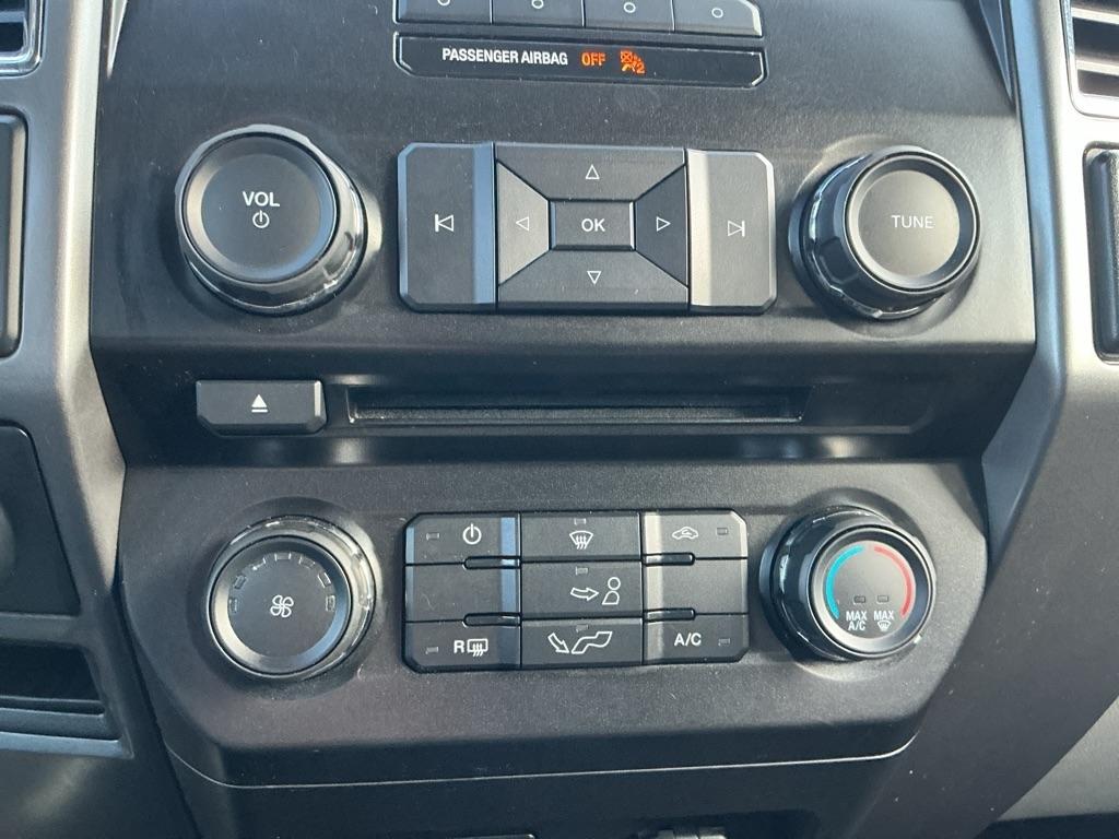 Ford F-150 XL SuperCrew 5.5-ft. Bed 4WD 2016