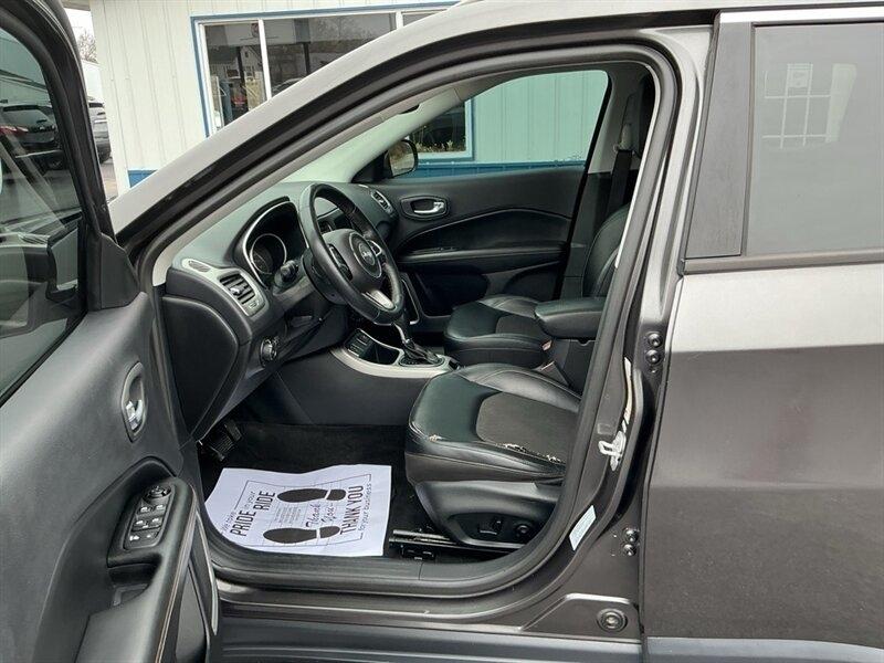 Jeep Compass Latitude FWD 2018