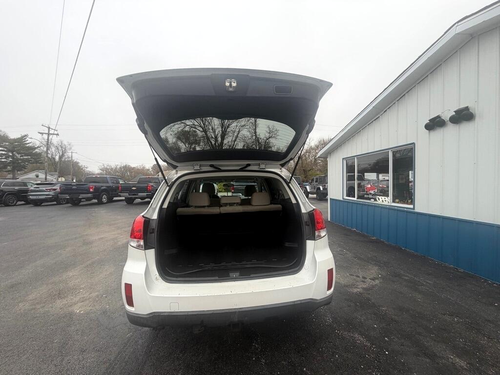 Subaru Outback 2.5i Premium 2013