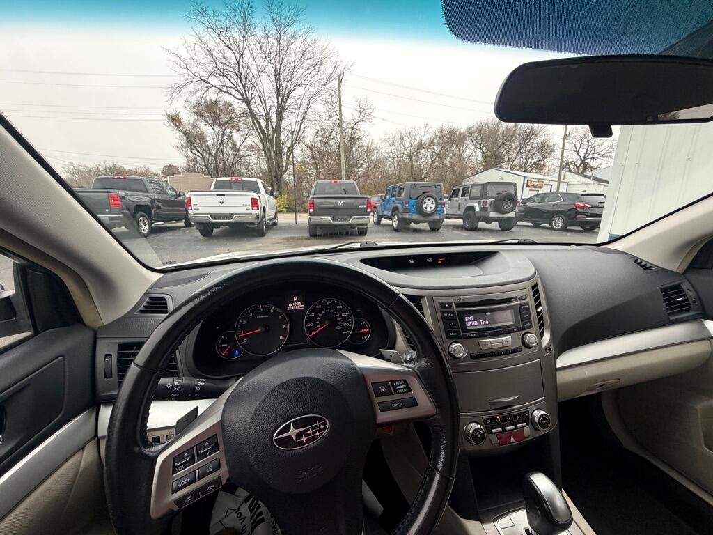 Subaru Outback 2.5i Premium 2013