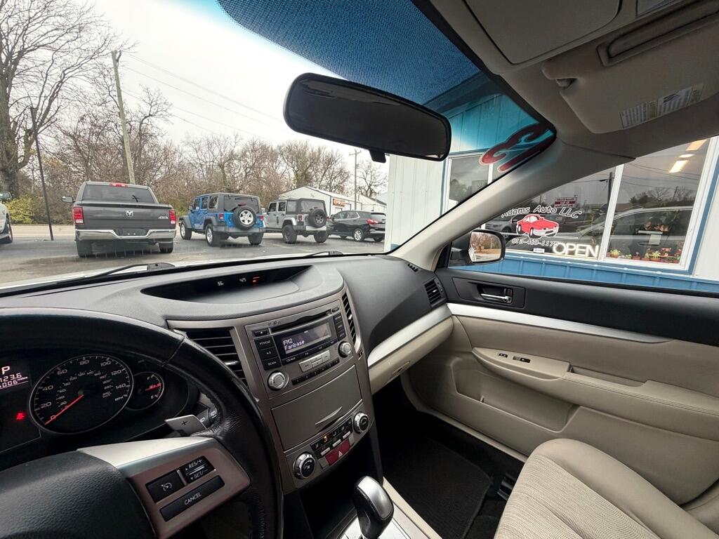 Subaru Outback 2.5i Premium 2013