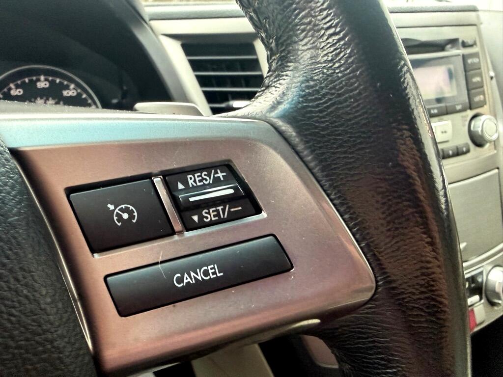 Subaru Outback 2.5i Premium 2013