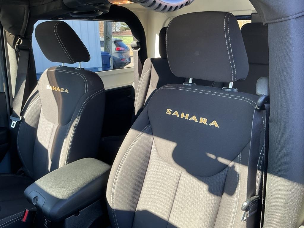 Jeep Wrangler Sahara 4WD 2014