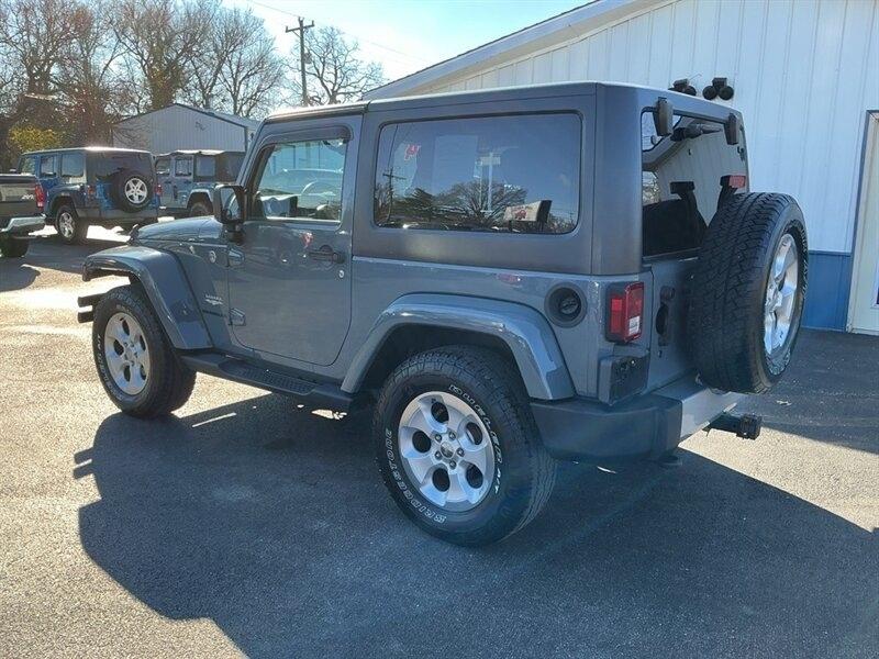 Jeep Wrangler Sahara 4WD 2014