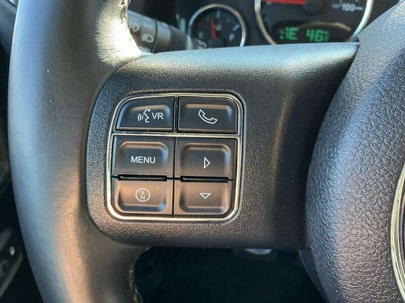 Jeep Wrangler Sahara 4WD 2014