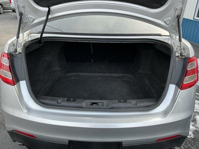 Ford Taurus SE FWD 2017