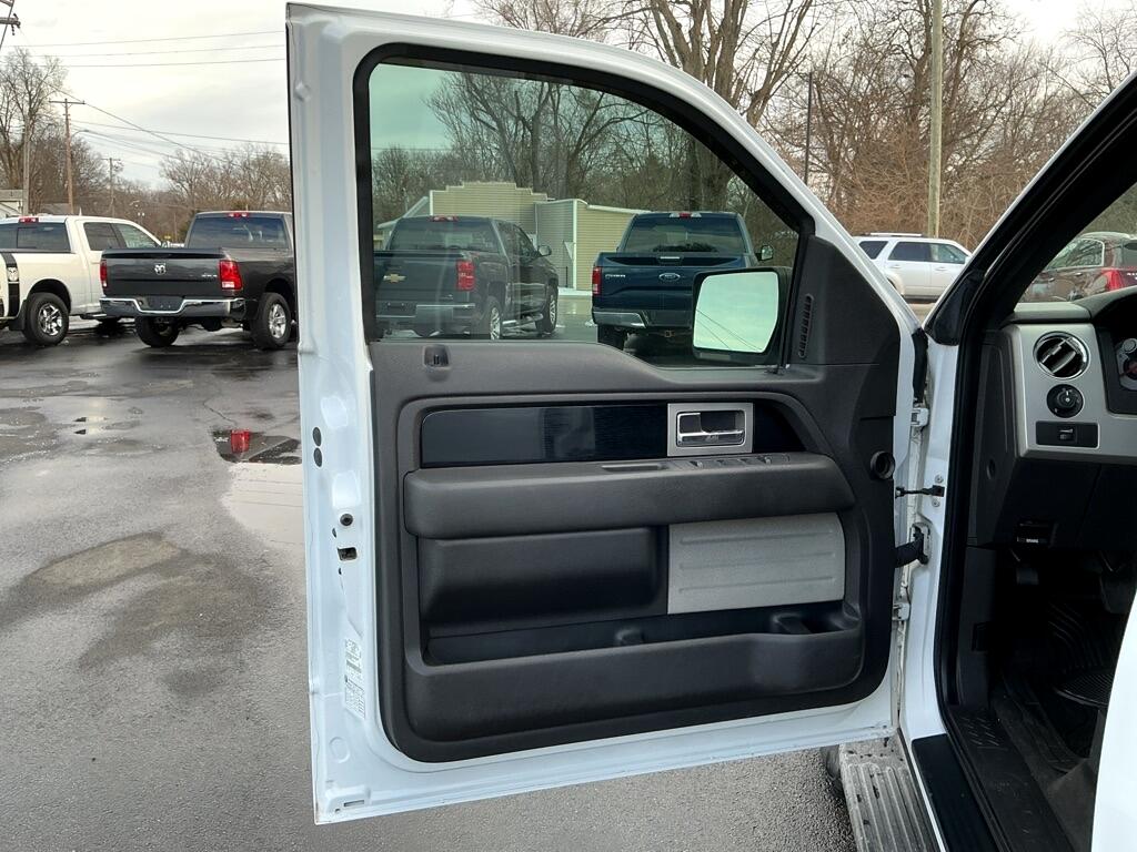 Ford F-150 XL SuperCrew 5.5-ft. Bed 4WD 2010