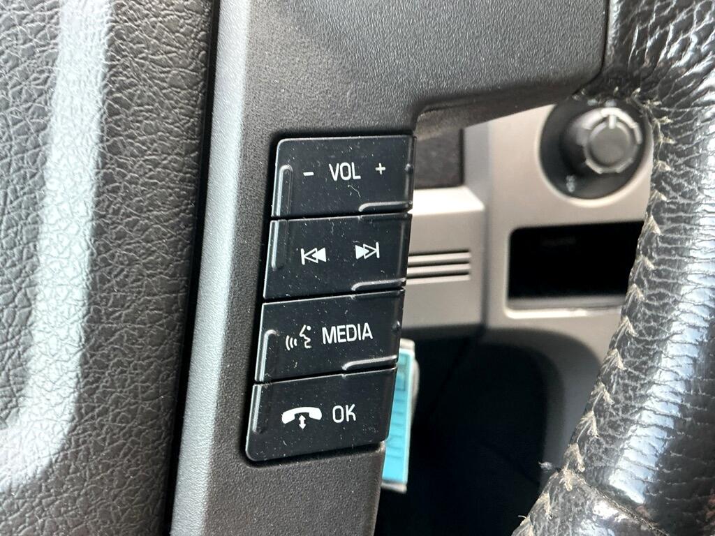 Ford F-150 XL SuperCrew 5.5-ft. Bed 4WD 2010