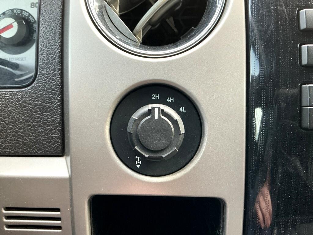 Ford F-150 XL SuperCrew 5.5-ft. Bed 4WD 2010