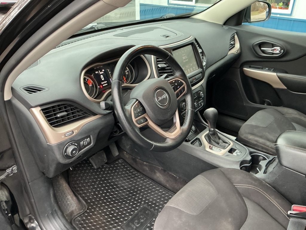 Jeep Cherokee Latitude FWD 2017