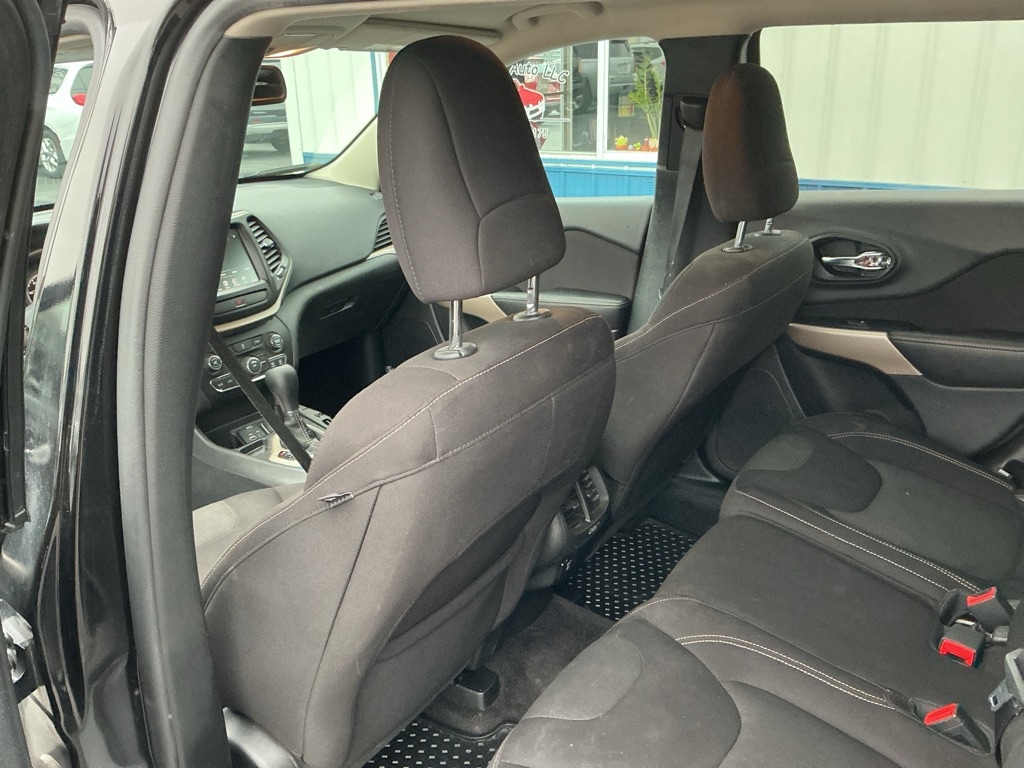 Jeep Cherokee Latitude FWD 2017