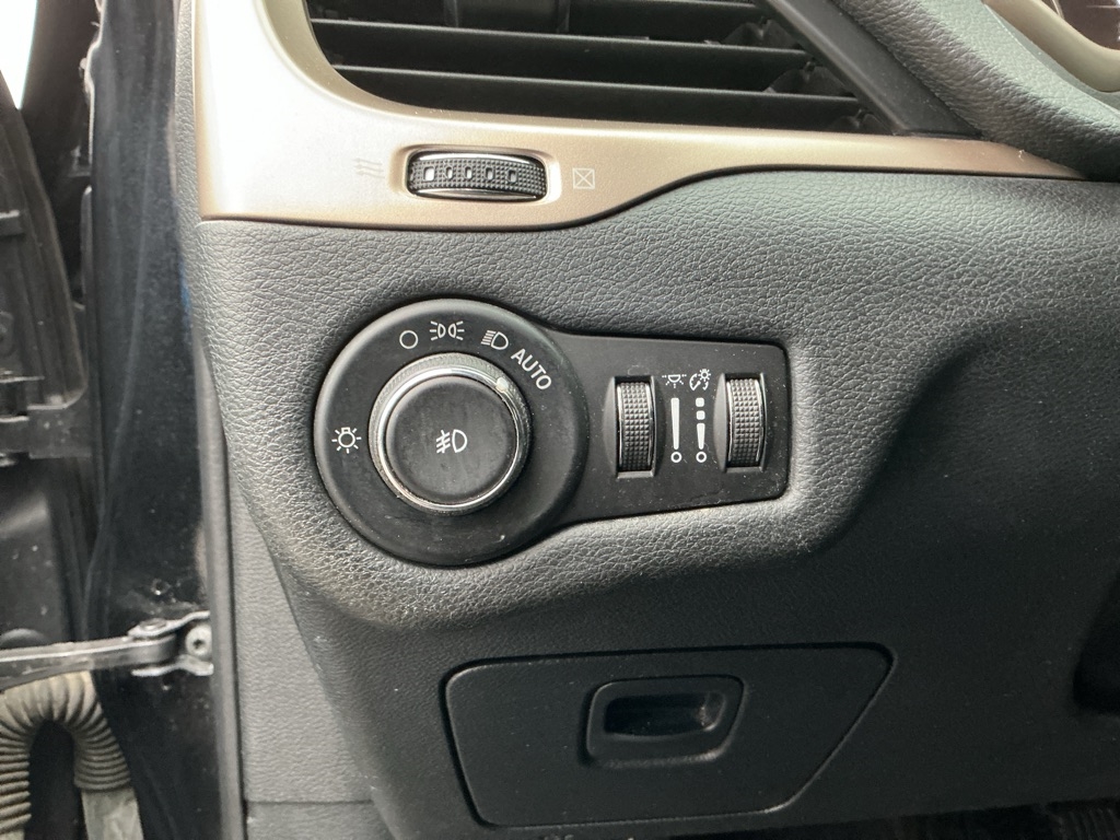 Jeep Cherokee Latitude FWD 2017