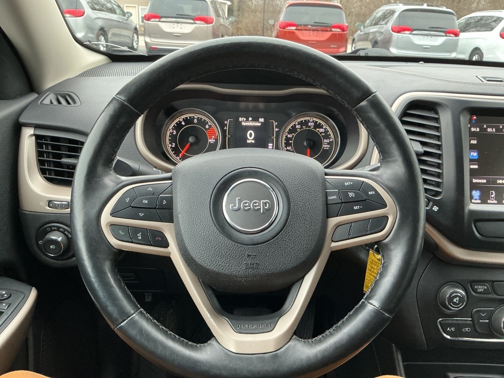 Jeep Cherokee Latitude FWD 2017