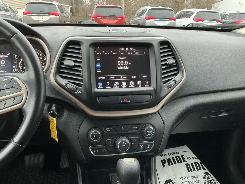 Jeep Cherokee Latitude FWD 2017