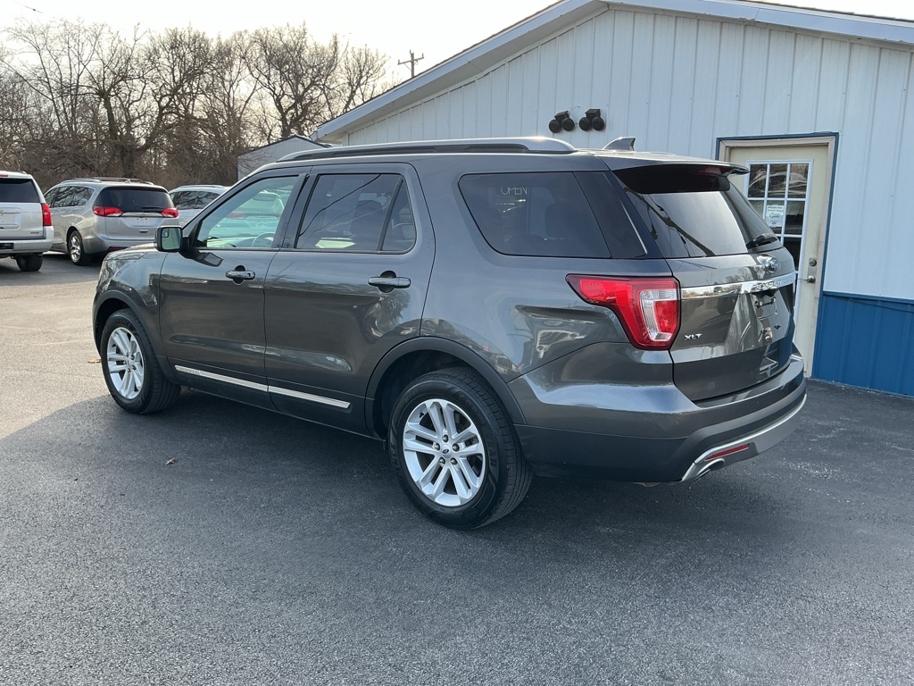 Ford Explorer XLT FWD 2017