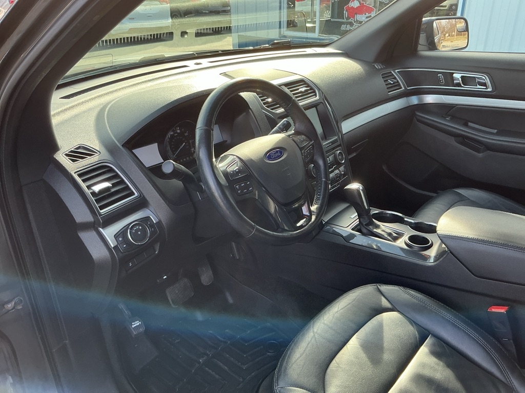 Ford Explorer XLT FWD 2017