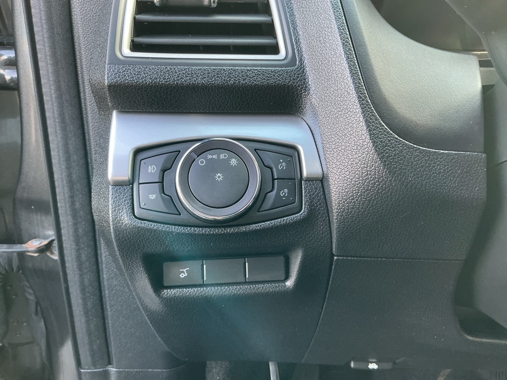 Ford Explorer XLT FWD 2017