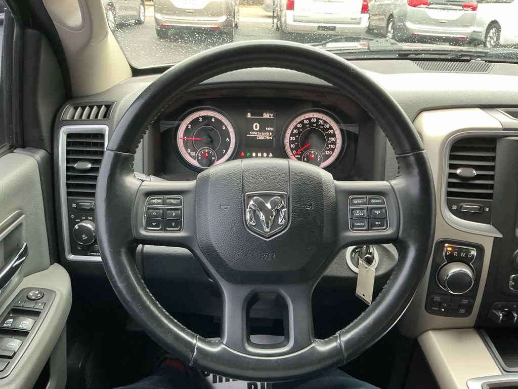 RAM 1500 SLT Crew Cab SWB 4WD 2014