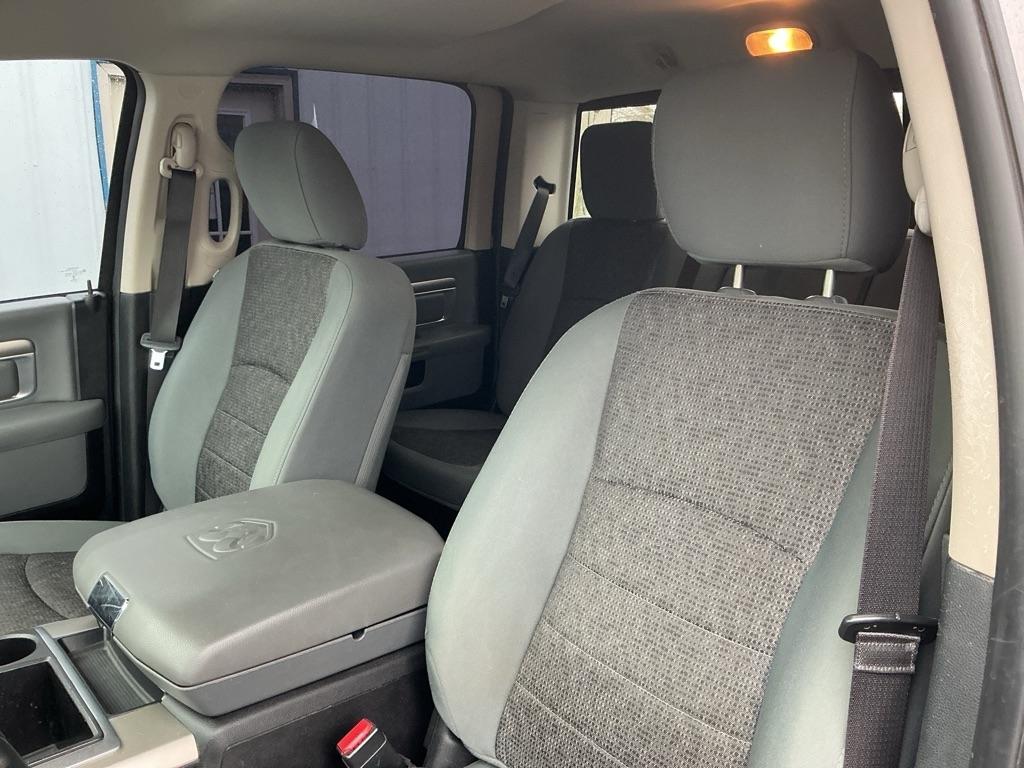 RAM 1500 SLT Crew Cab SWB 4WD 2014