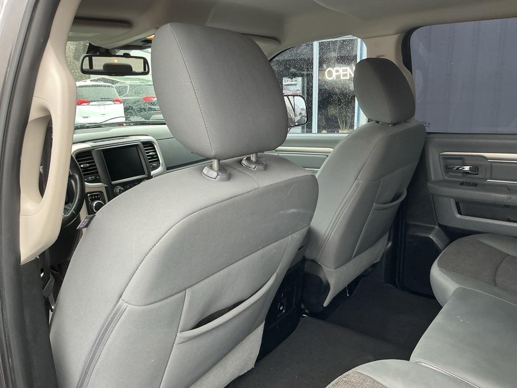 RAM 1500 SLT Crew Cab SWB 4WD 2014