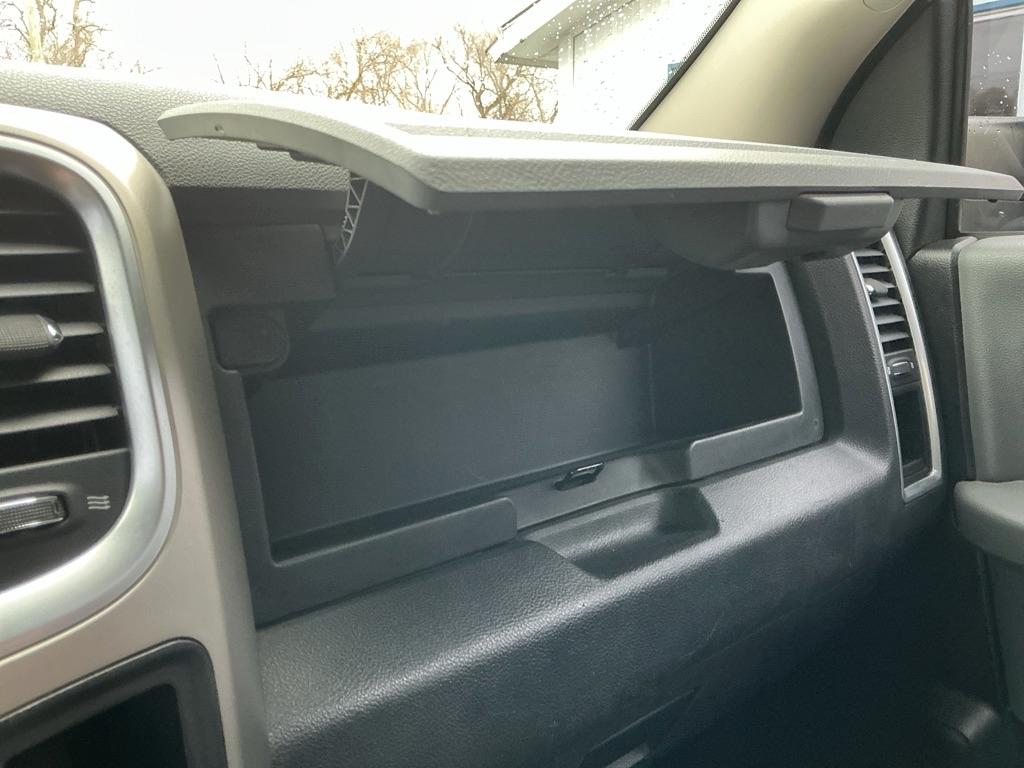 RAM 1500 SLT Crew Cab SWB 4WD 2014