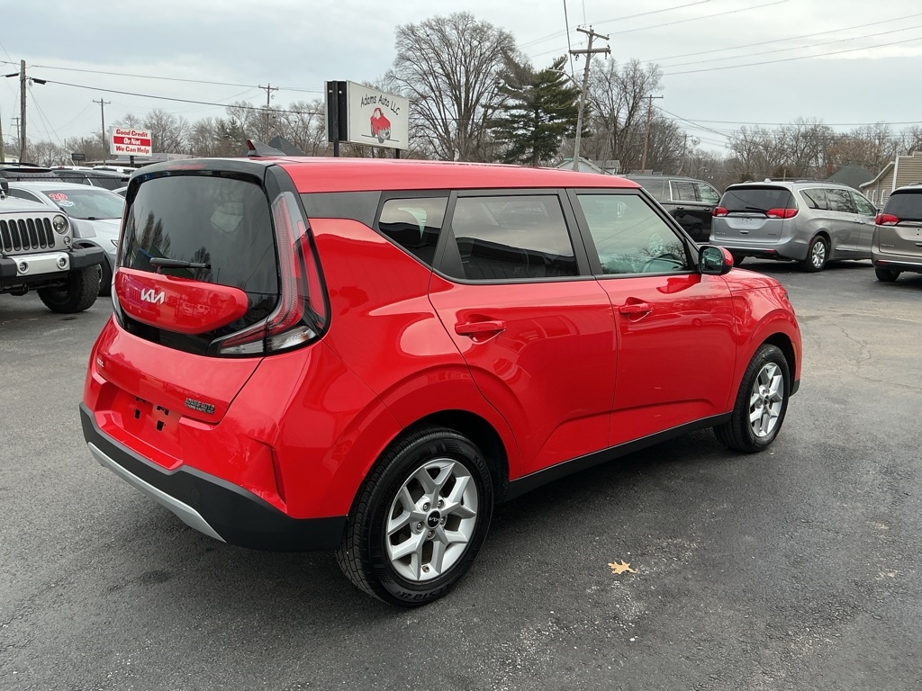 Kia Soul LX CVT 2024