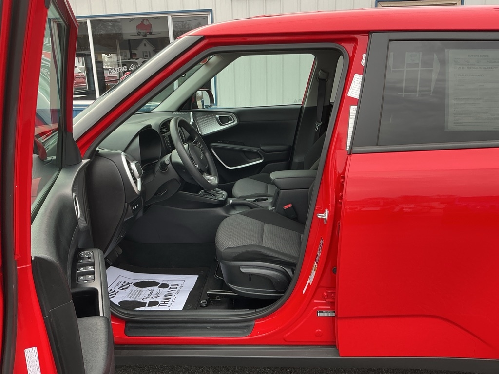 Kia Soul LX CVT 2024