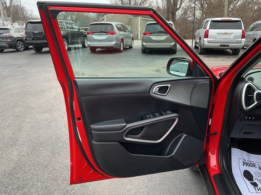 Kia Soul LX CVT 2024