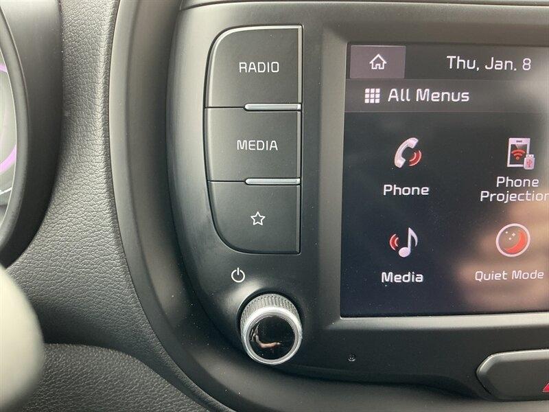 Kia Soul LX CVT 2024