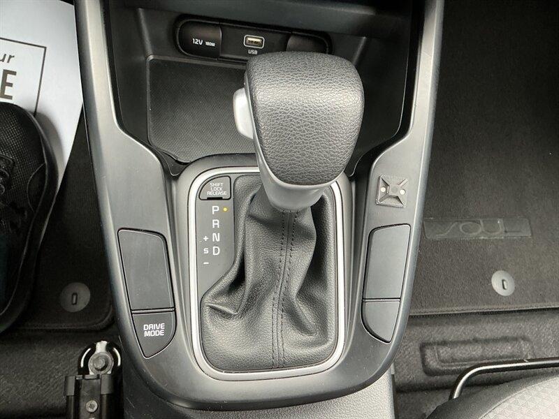 Kia Soul LX CVT 2024