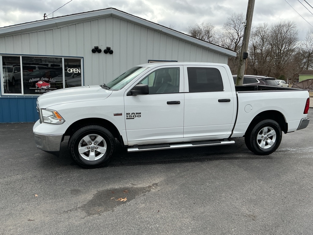 RAM 1500 Classic Tradesman Crew Cab SWB 4WD 2020