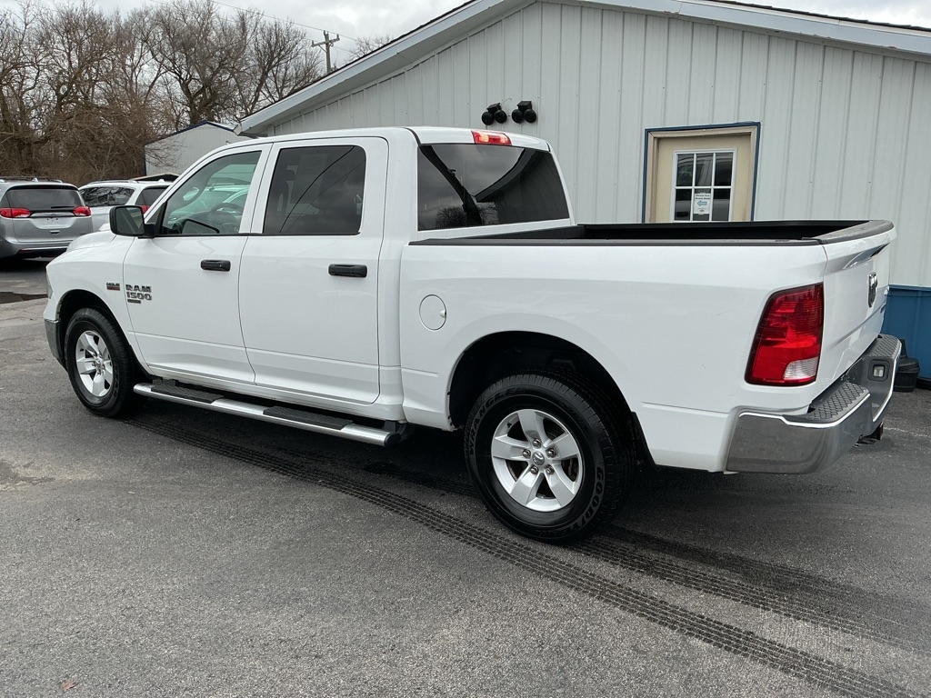 RAM 1500 Classic Tradesman Crew Cab SWB 4WD 2020