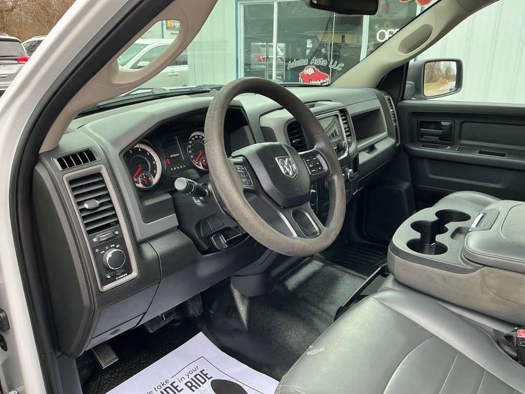 RAM 1500 Classic Tradesman Crew Cab SWB 4WD 2020