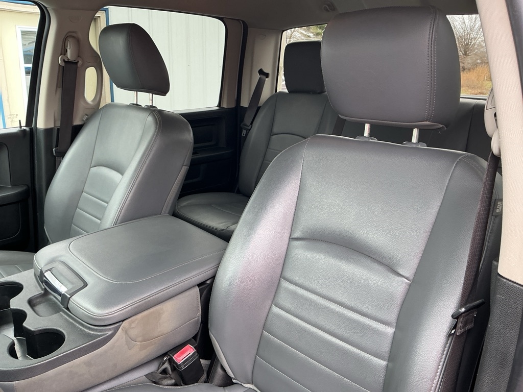 RAM 1500 Classic Tradesman Crew Cab SWB 4WD 2020