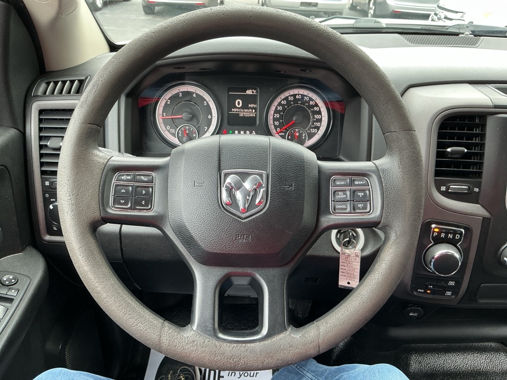 RAM 1500 Classic Tradesman Crew Cab SWB 4WD 2020